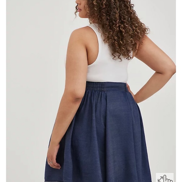 MINI CHAMBRAY SKATER SKIRT - Picture 2 of 3